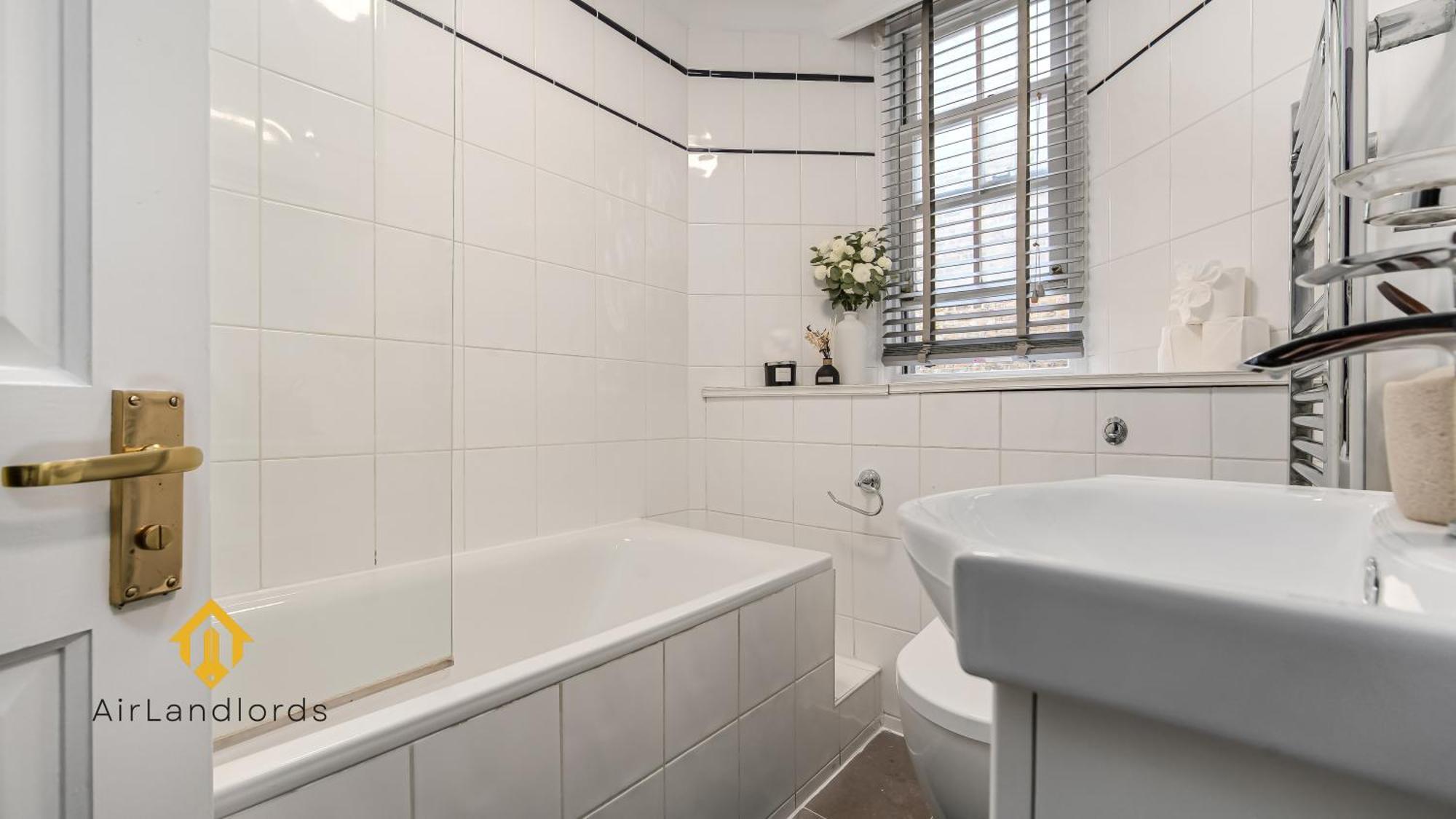 Exceptional 4 Bedroom House Paddington Station! London Exterior photo